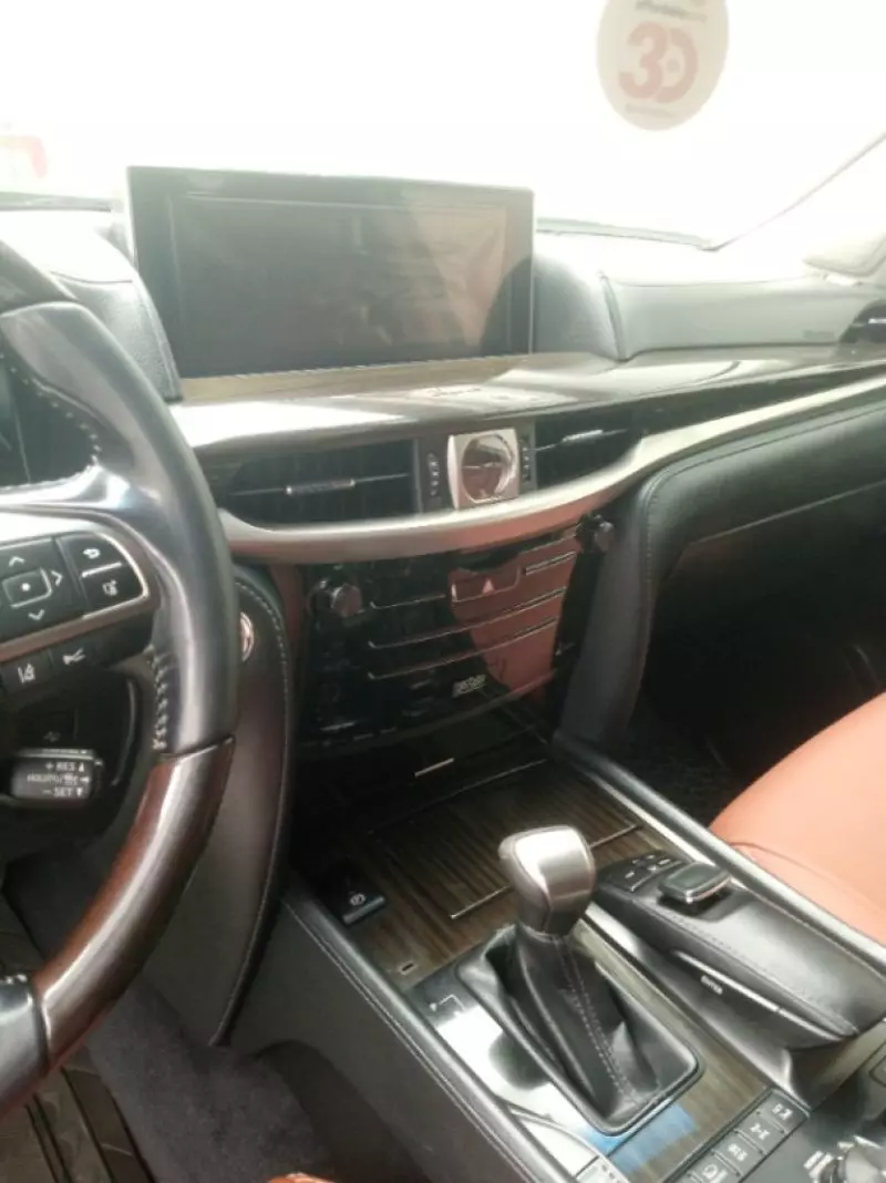 Lexus LX   - 2018