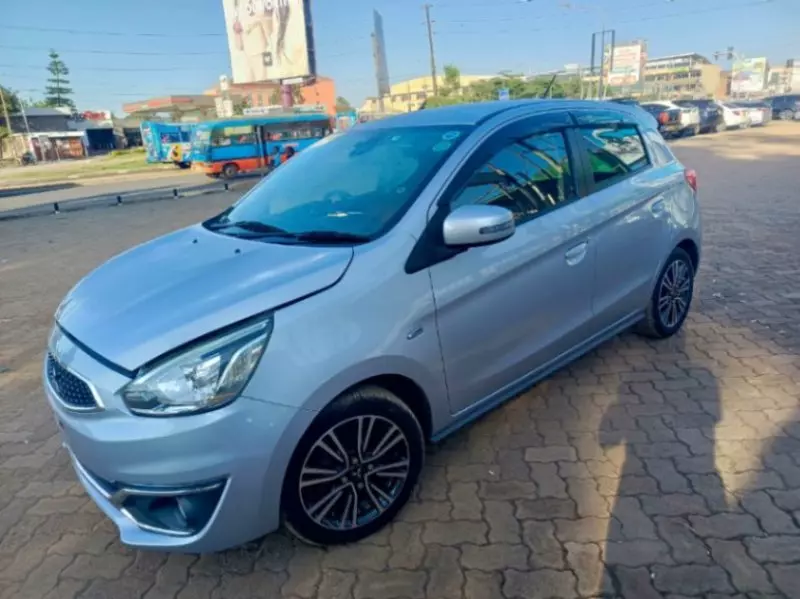 Mitsubishi Mirage   - 2017