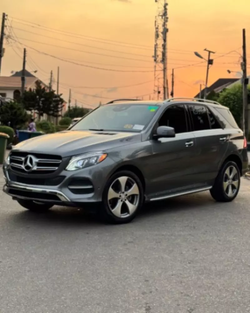 Mercedes-Benz GLE-Class   - 2017