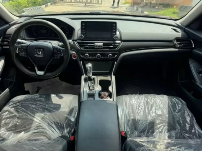 Honda Accord   - 2019