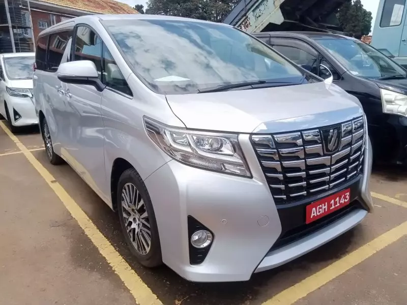 Toyota Alphard   - 2017