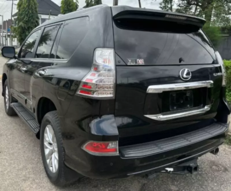Lexus GX 460   - 2010