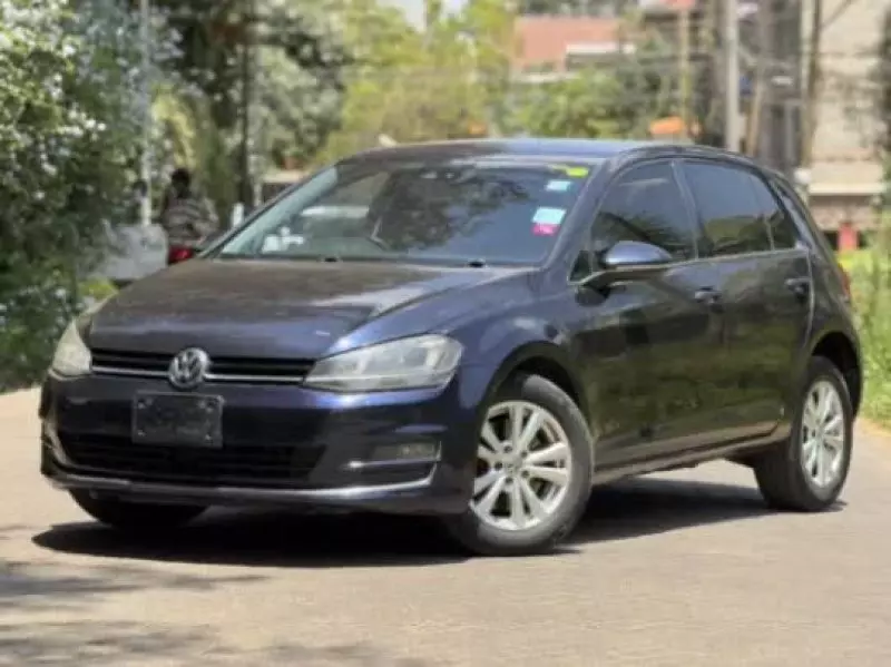 Volkswagen Golf   - 2014