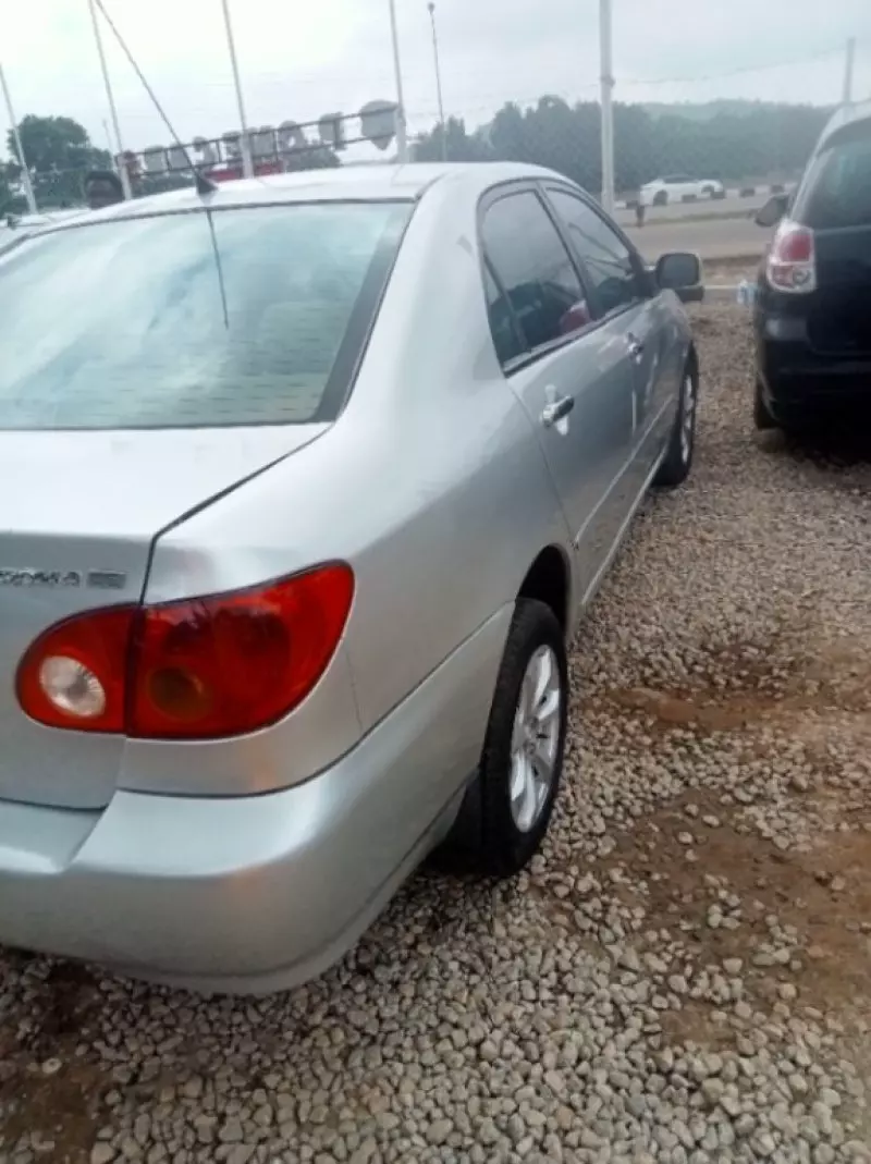 Toyota Corolla   - 2003