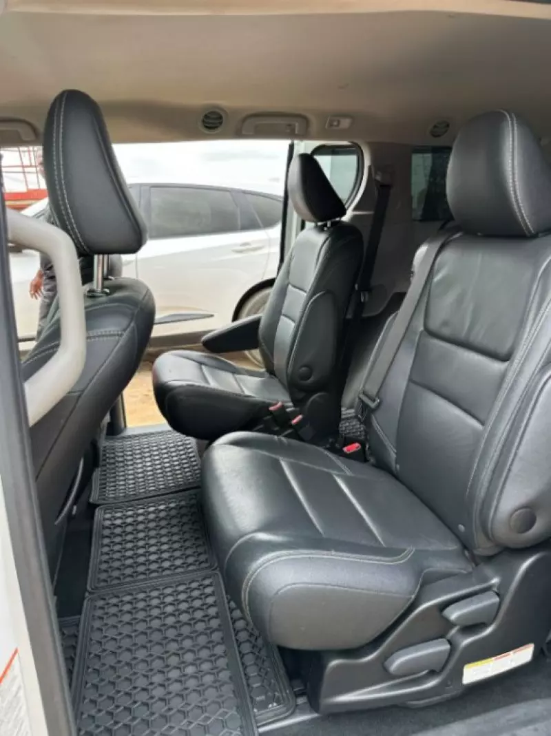 TOYOTA Sienna   - 2017