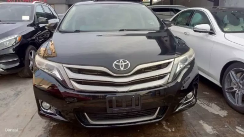 Toyota Venza   - 2013