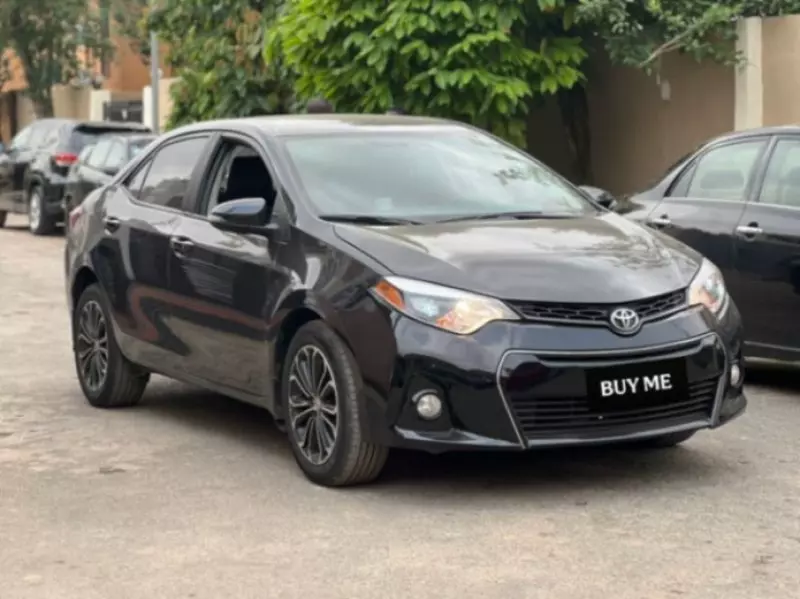 Toyota Corolla   - 2015