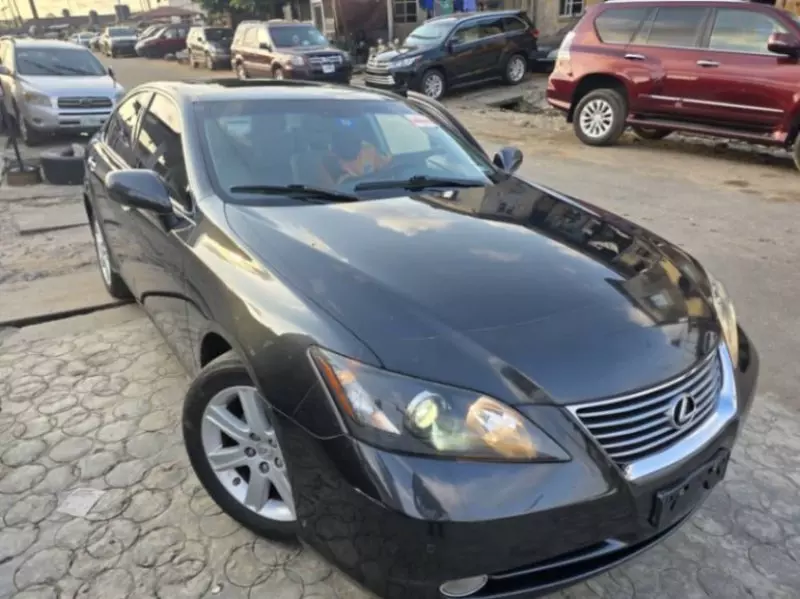 Lexus ES   - 2009