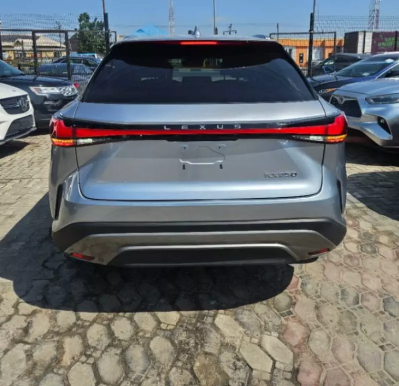 Lexus RX   - 2023