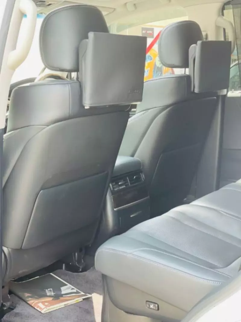 Lexus LX 570   - 2018