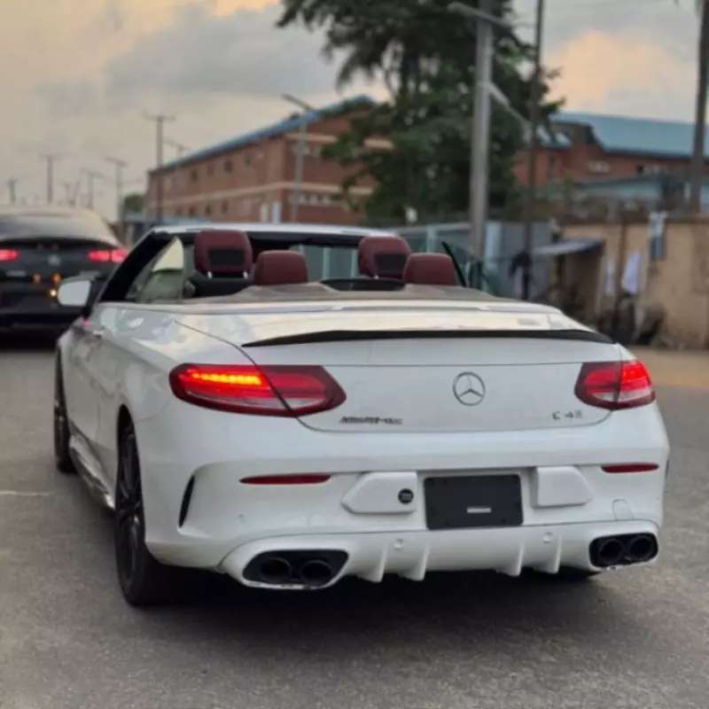 Mercedes-Benz C-Class - 2021
