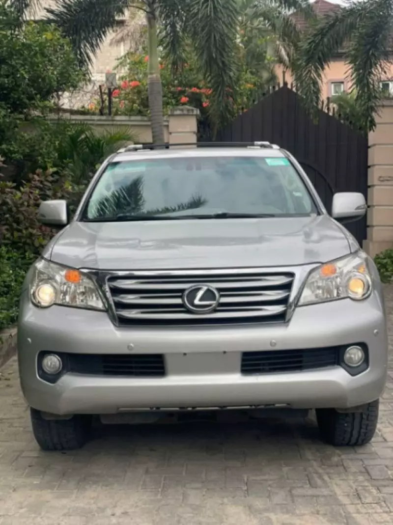 Lexus GX 460   - 2010