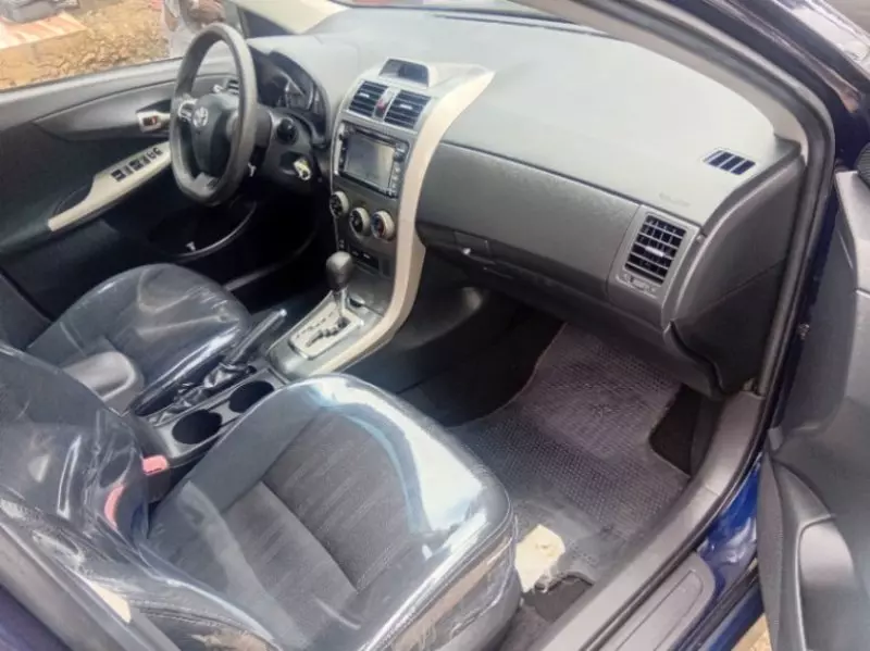 TOYOTA Corolla   - 2013