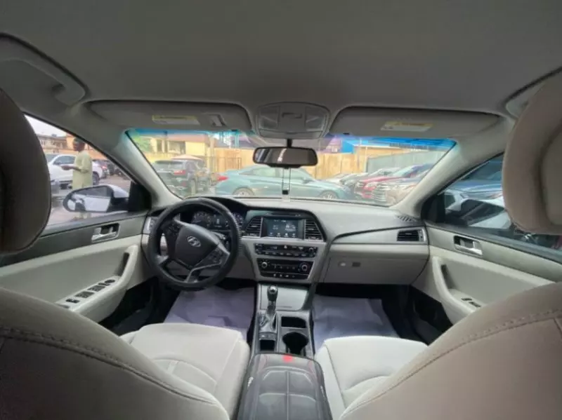 Hyundai Sonata   - 2016