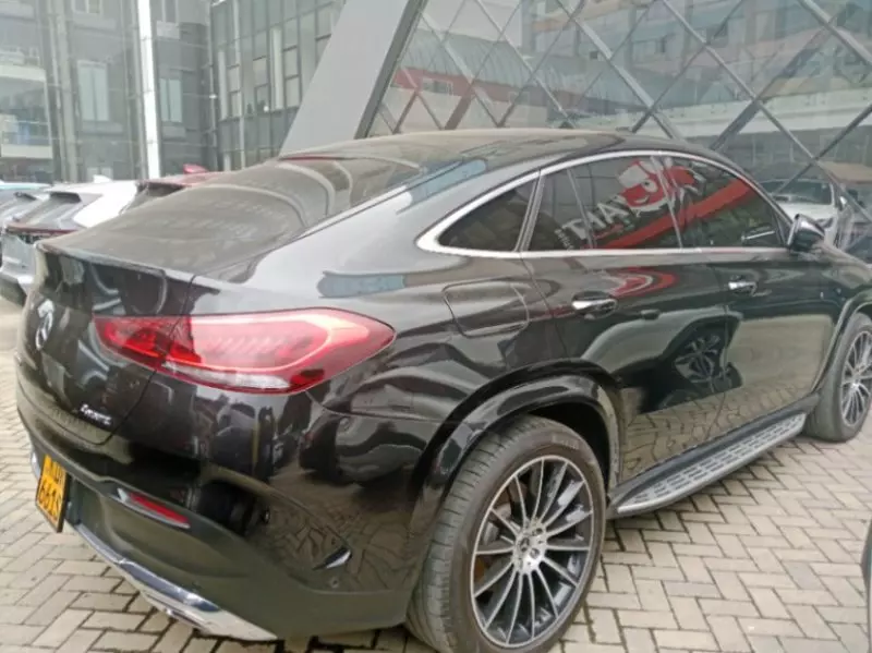 Mercedes-Benz GLE 400   - 2021