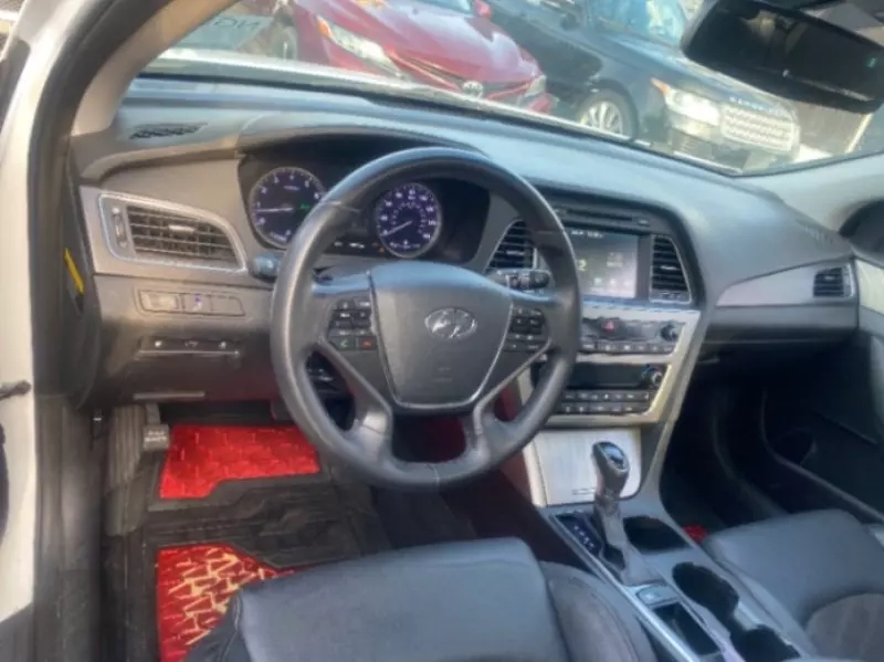 Hyundai Sonata   - 2016