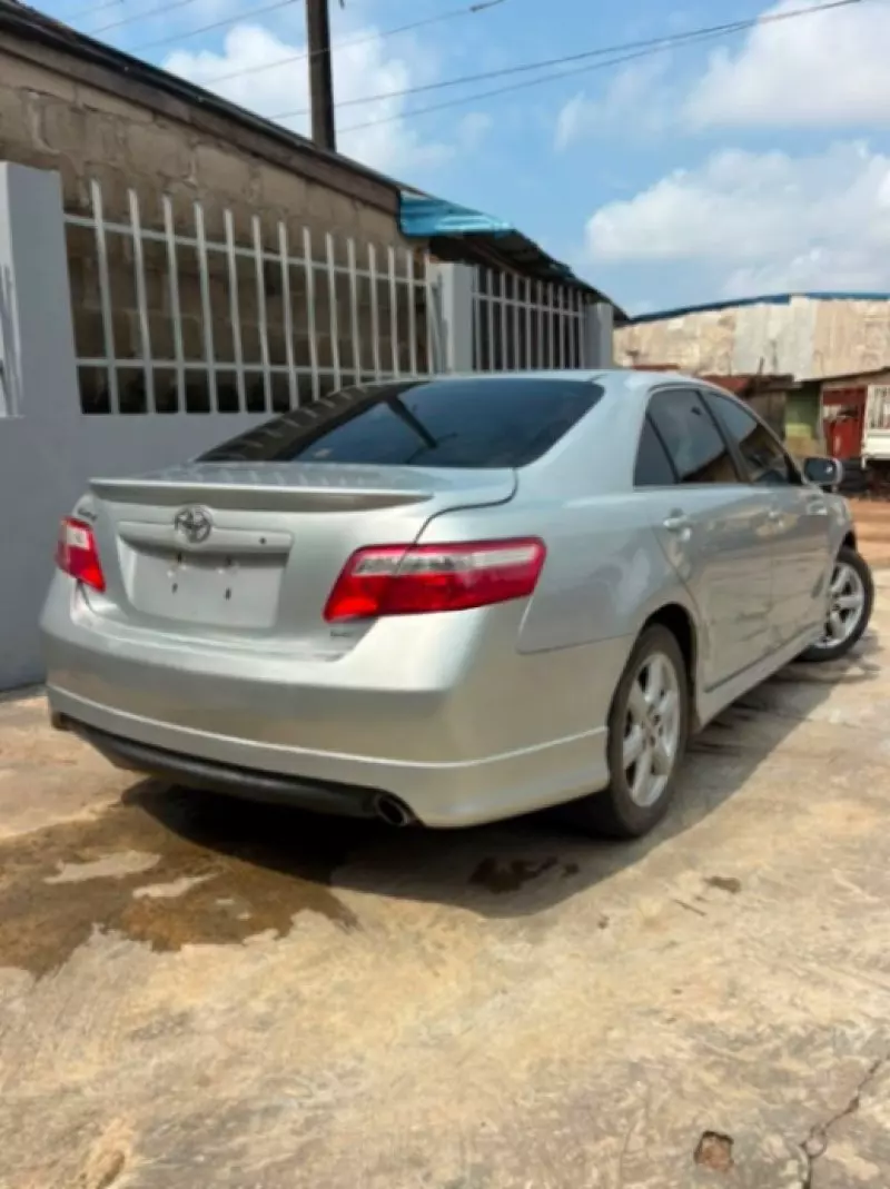 TOYOTA Camry - 2007