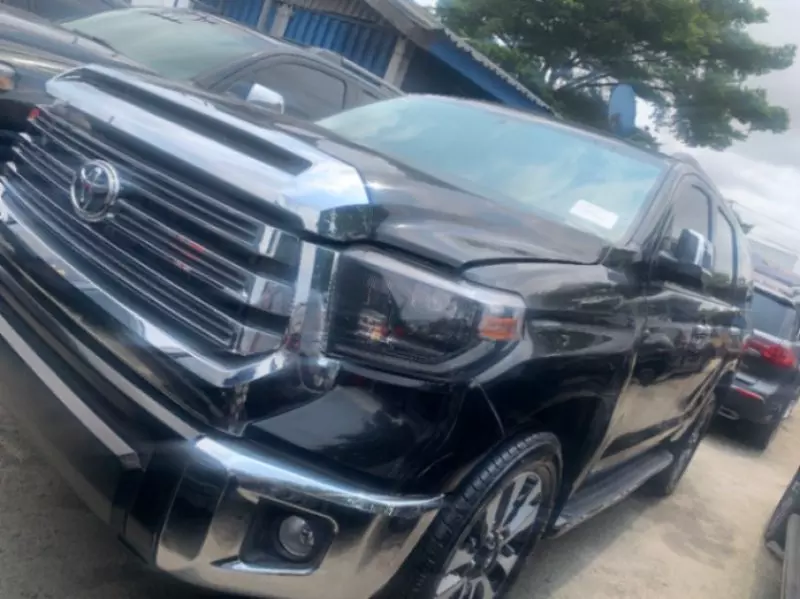 Toyota Sequoia   - 2018