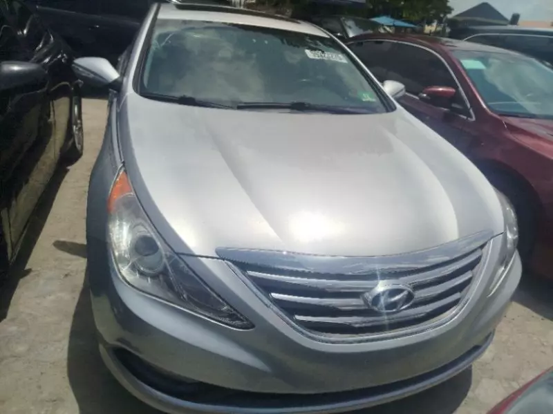 Hyundai Sonata - 2014