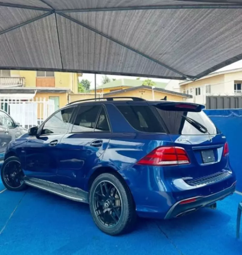 Mercedes-Benz GLE-Class   - 2017