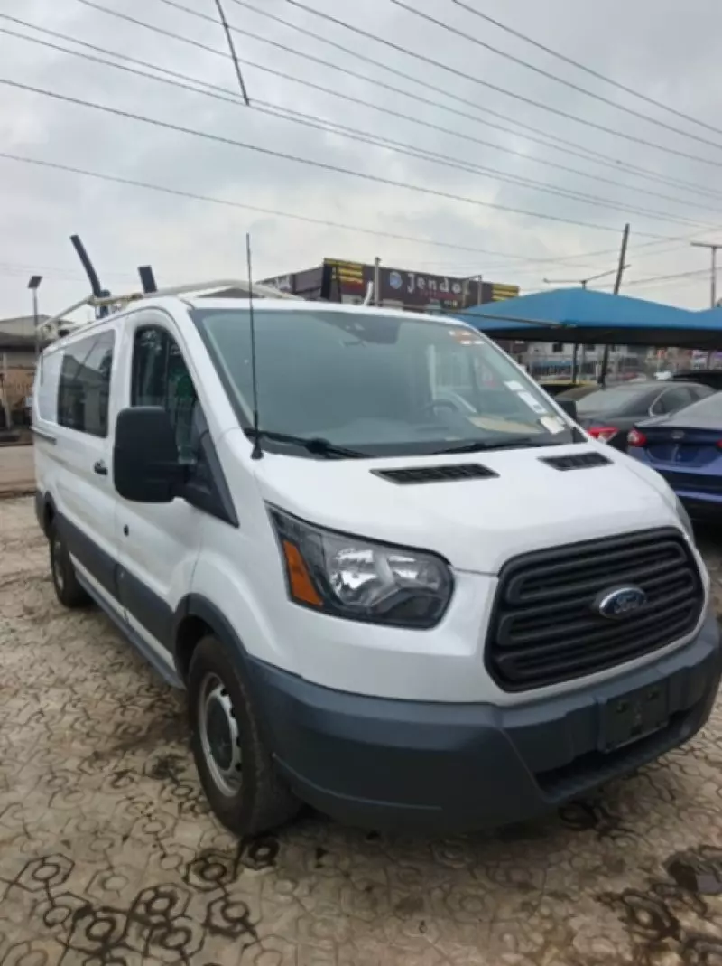 Ford Transit   - 2015