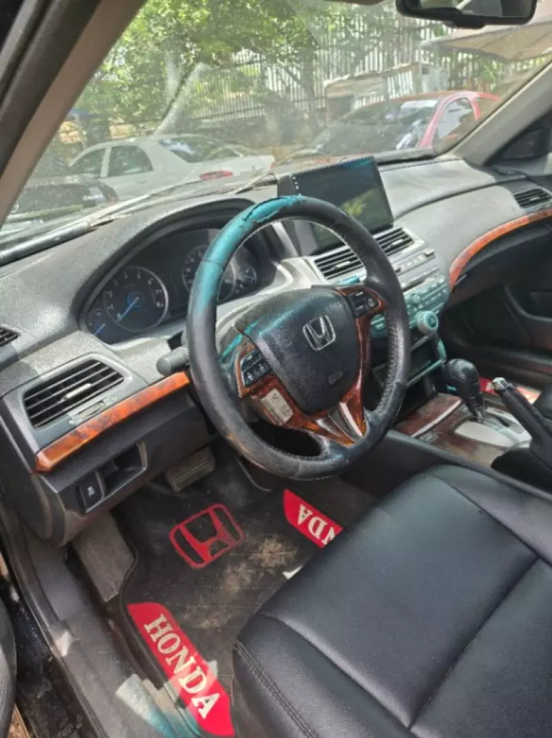 Honda Accord Crosstour   - 2011