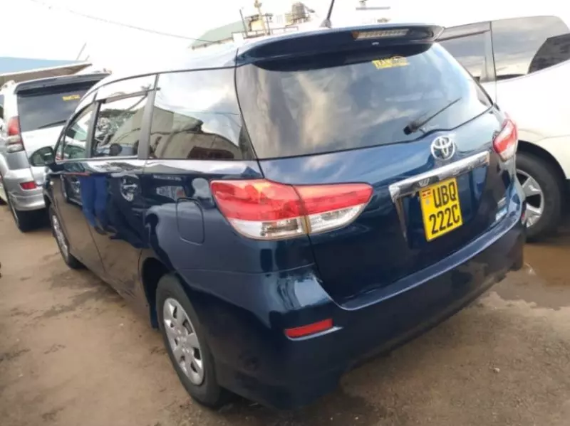 Toyota Wish   - 2010
