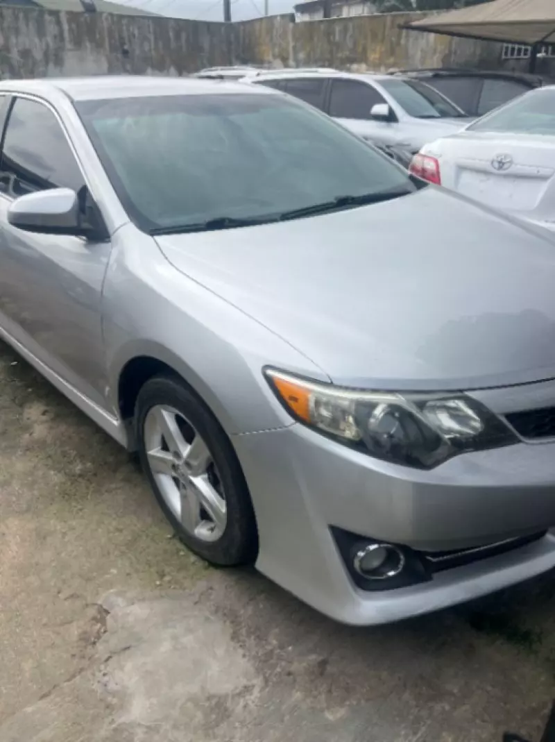 TOYOTA Camry   - 2014