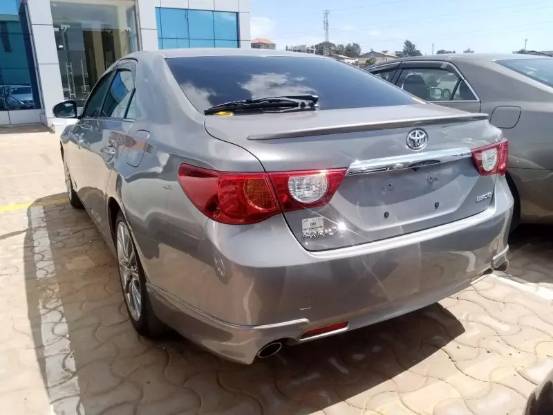 Toyota Mark X   - 2013
