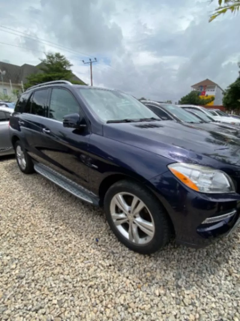 Mercedes-Benz ML 350   - 2012