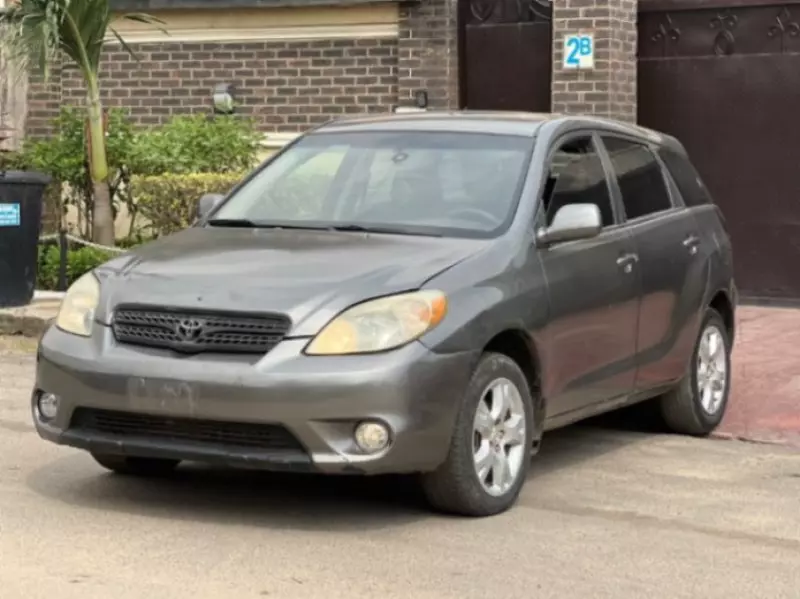 Toyota Matrix   - 2006