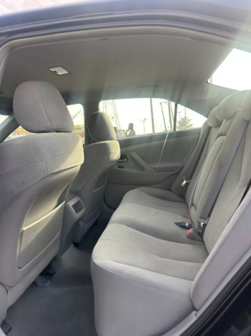 Toyota Camry   - 2009