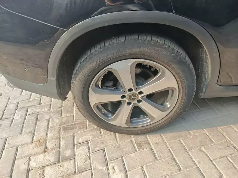 Mercedes-Benz GLC 300   - 2019