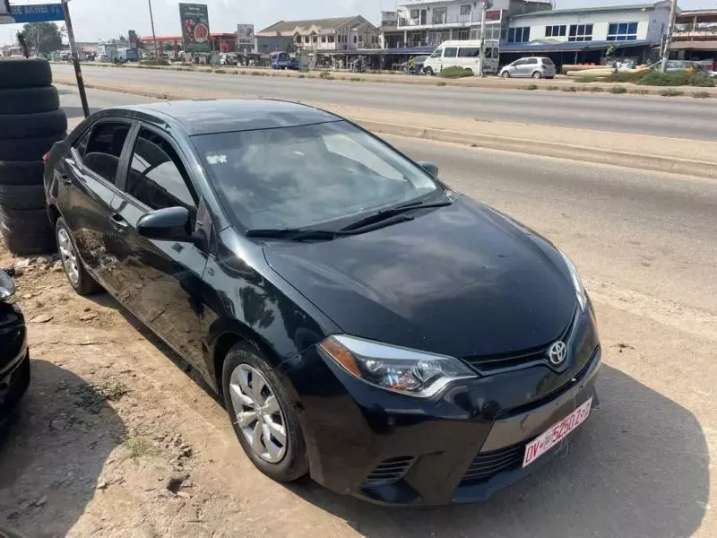 Toyota Corolla   - 2015