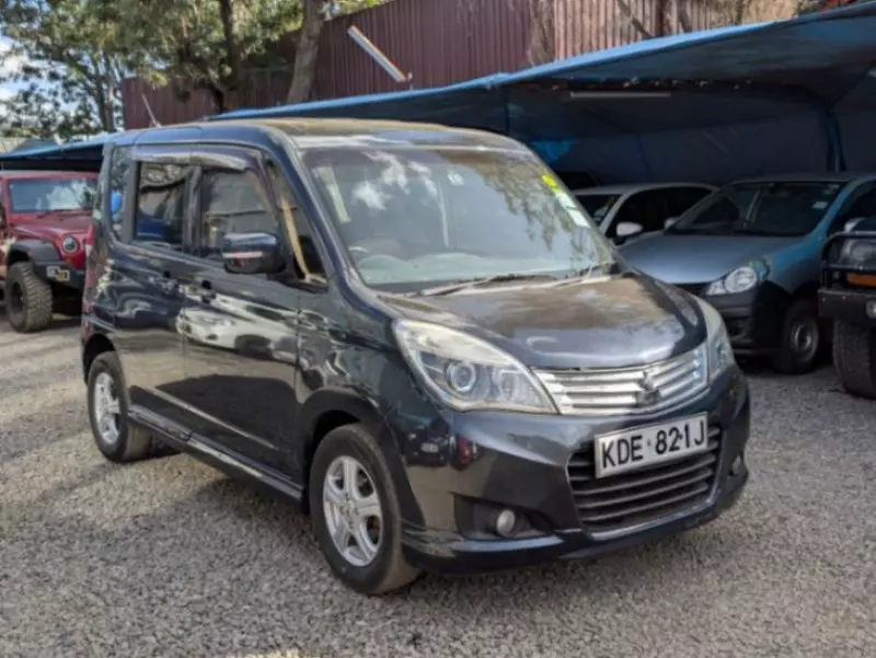 Mitsubishi Delica    - 2014