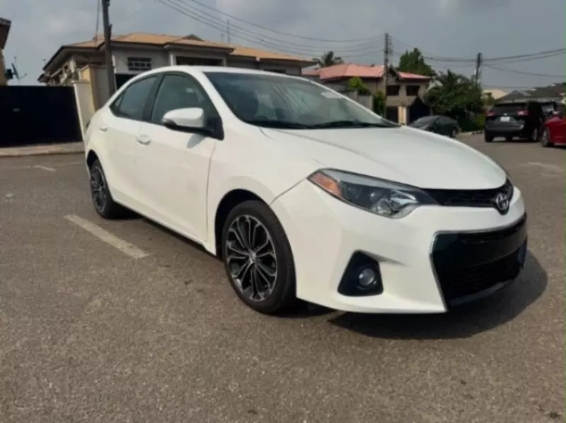 TOYOTA Corolla   - 2014