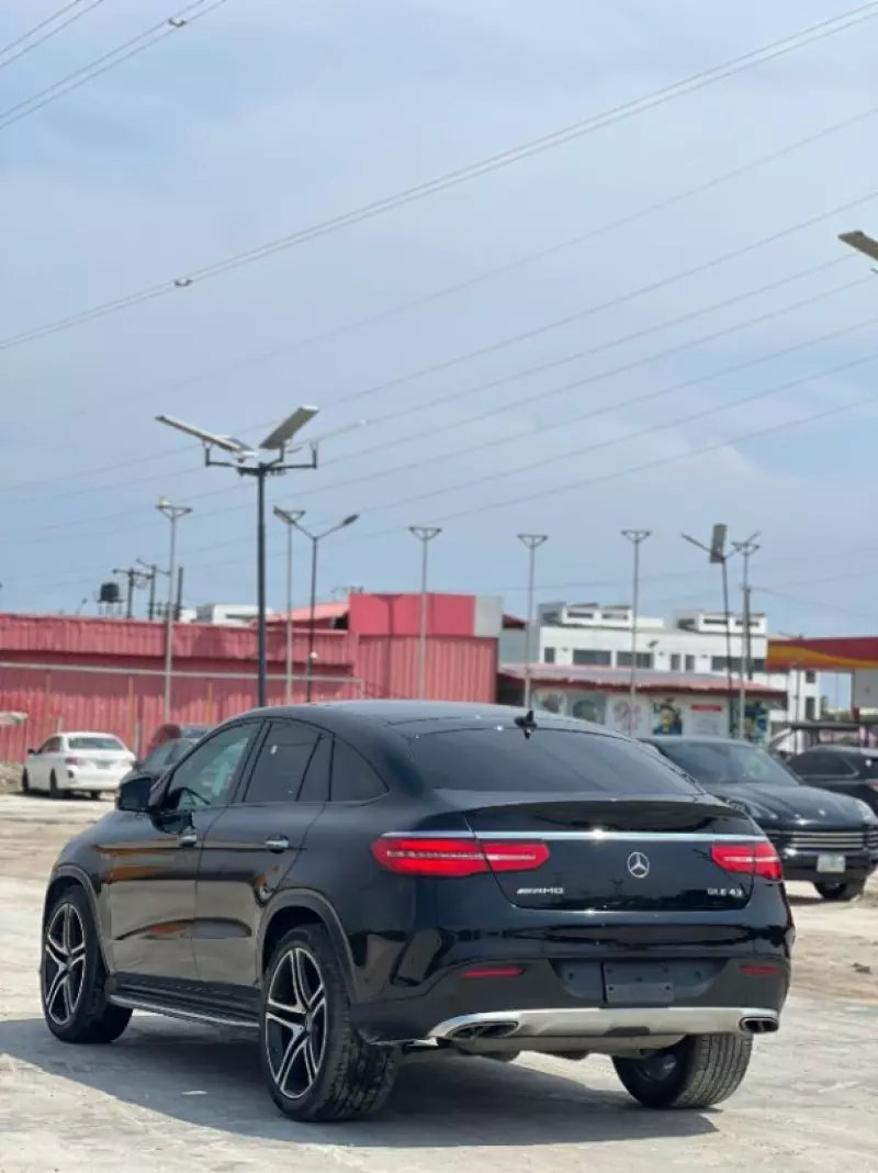 Mercedes-Benz GLE 43 AMG   - 2017