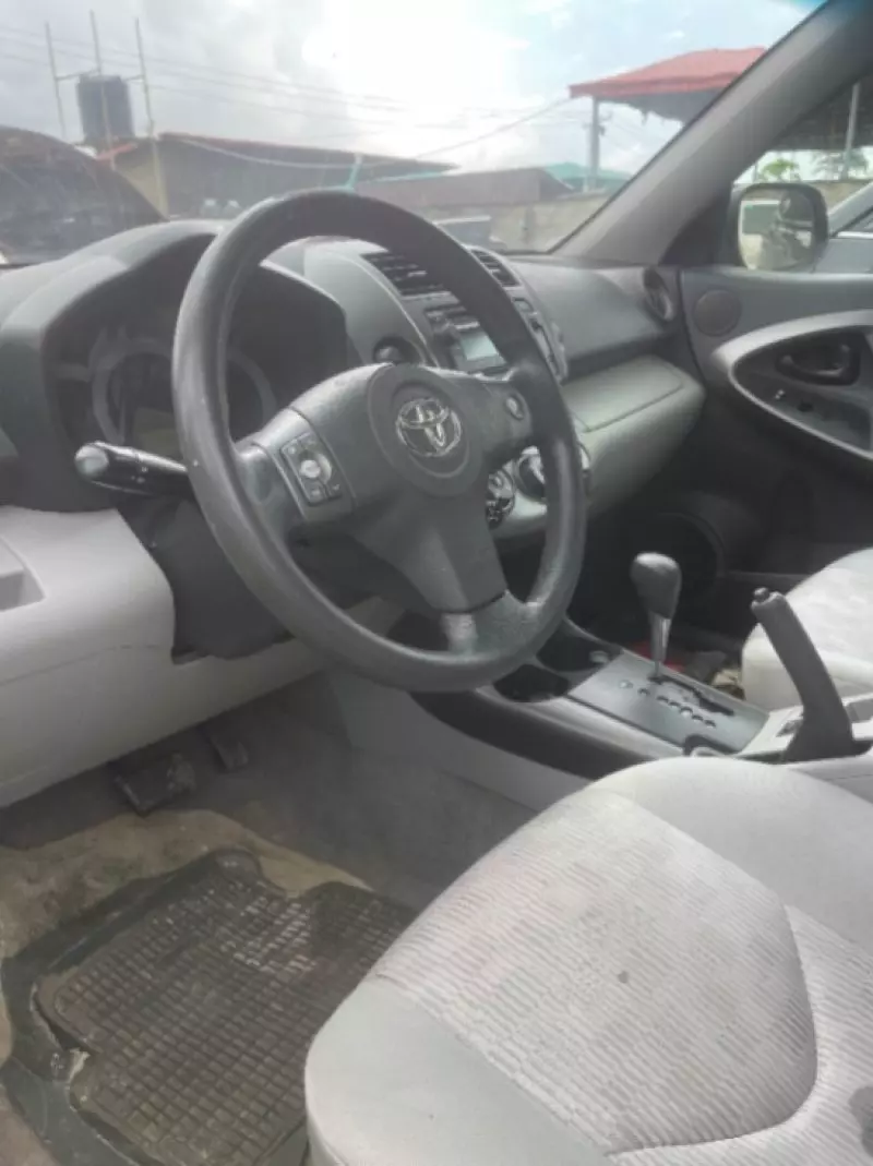 TOYOTA RAV 4   - 2012