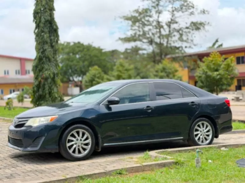 TOYOTA Camry   - 2014