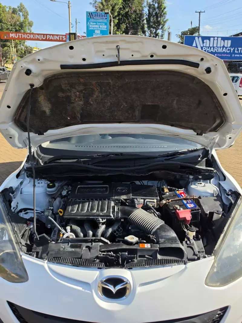 Mazda Demio   - 2012