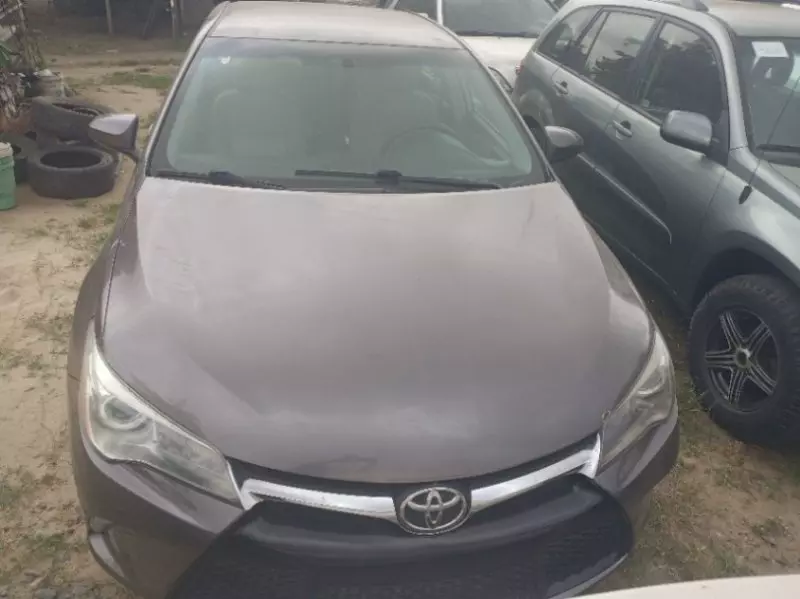 Toyota Camry   - 2016