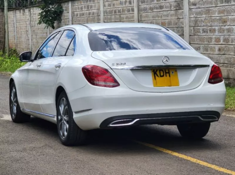 Mercedes-Benz C200   - 2016