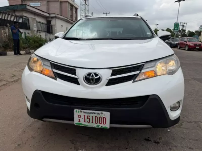 TOYOTA RAV 4   - 2013