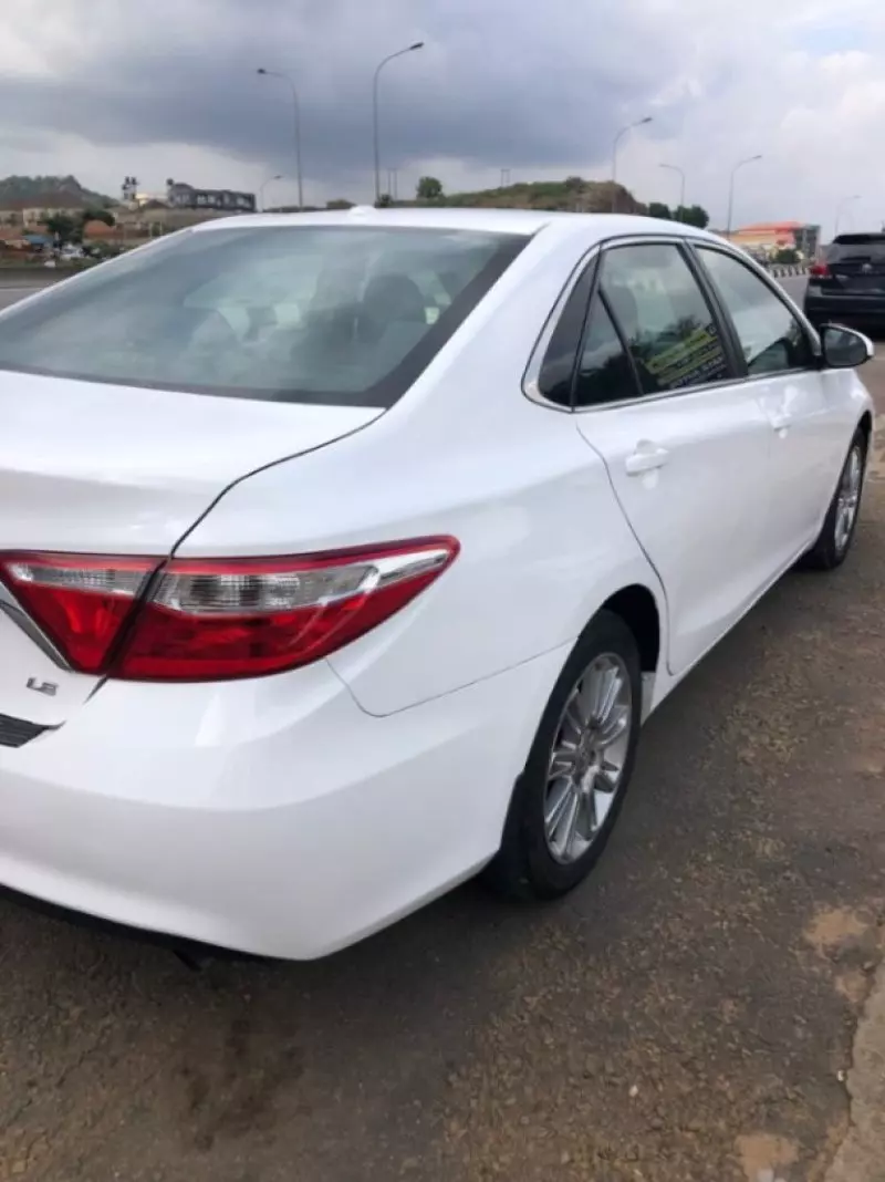 Toyota Camry   - 2015