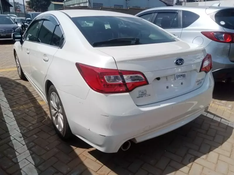 Subaru Legacy B4   - 2017