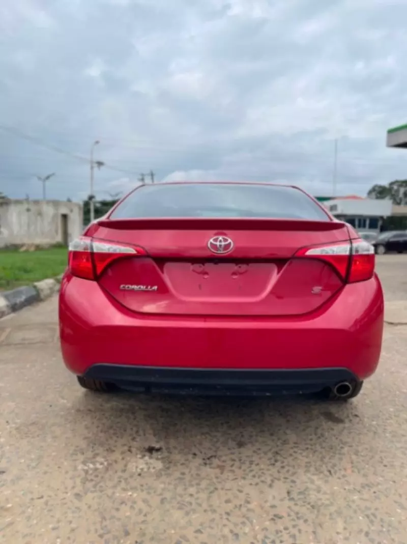 TOYOTA Corolla   - 2015
