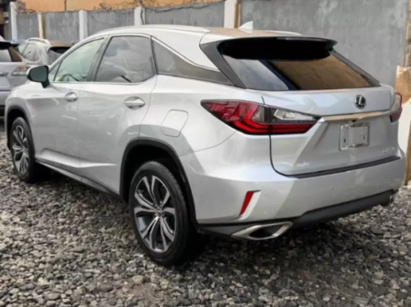 Lexus RX   - 2018