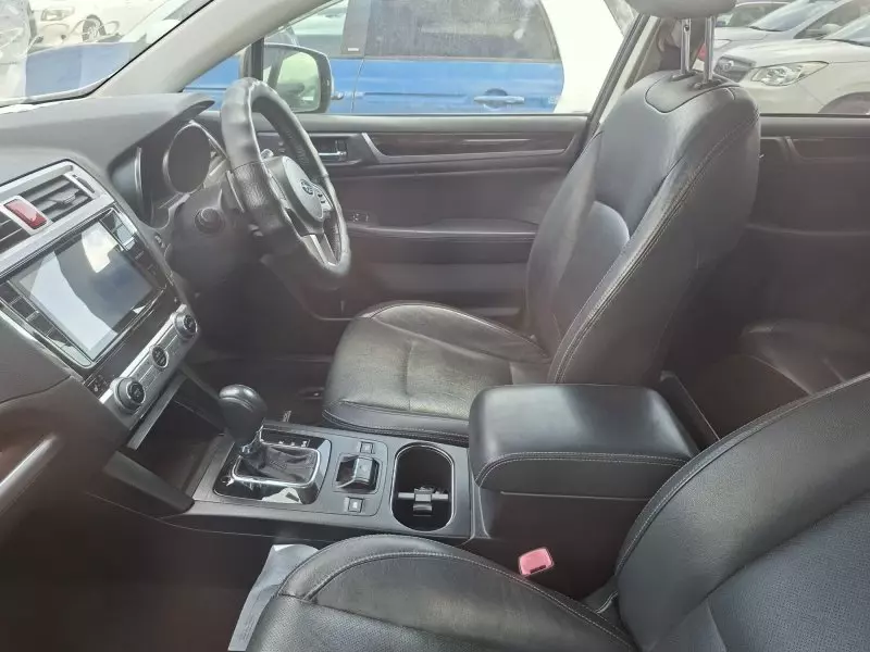 Subaru Outback   - 2014