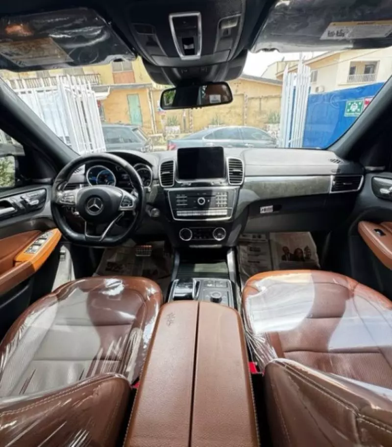 Mercedes-Benz GLE-Class   - 2017