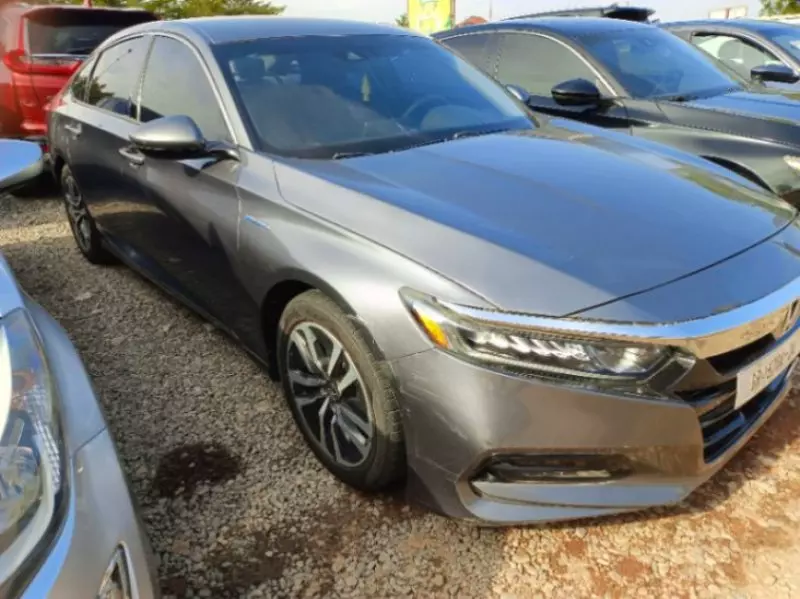 Honda Accord   - 2019